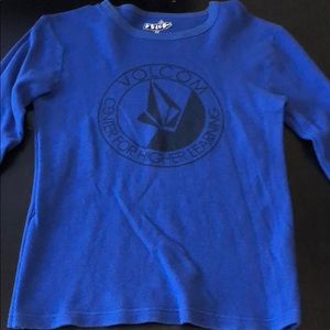 Blue long sleeve volcom shirt